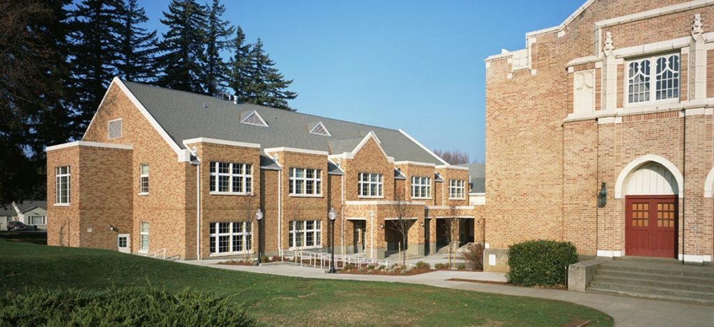 Hood River Middle School 1024x470